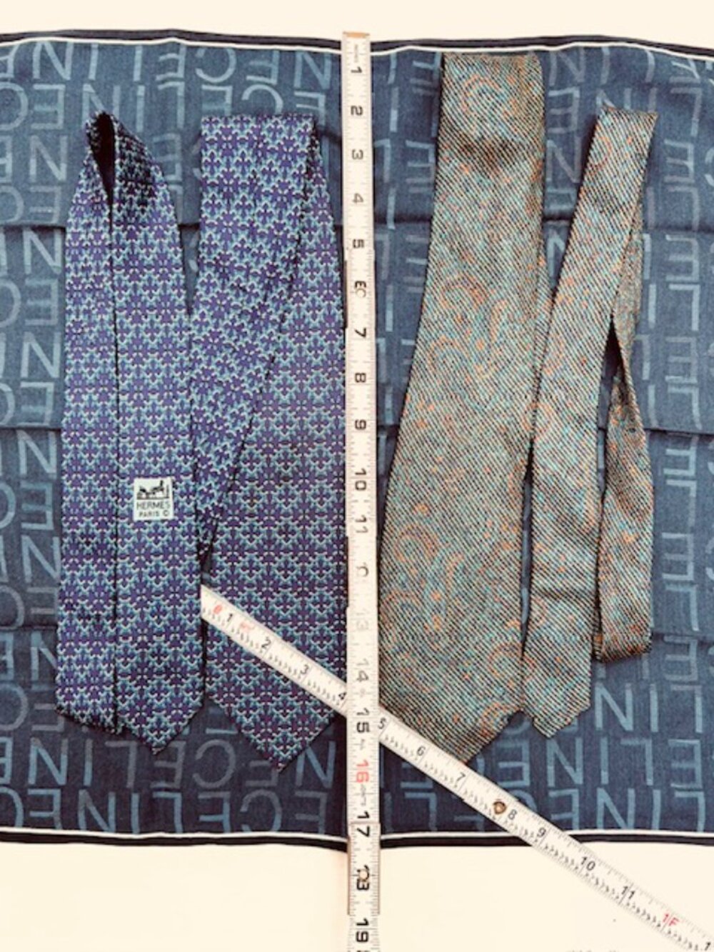 Set: 2 Classic Neck-Ties SilkHERMES Paris & MISSONI +1 Celine Handkerchief(71 - Picture 12 of 15